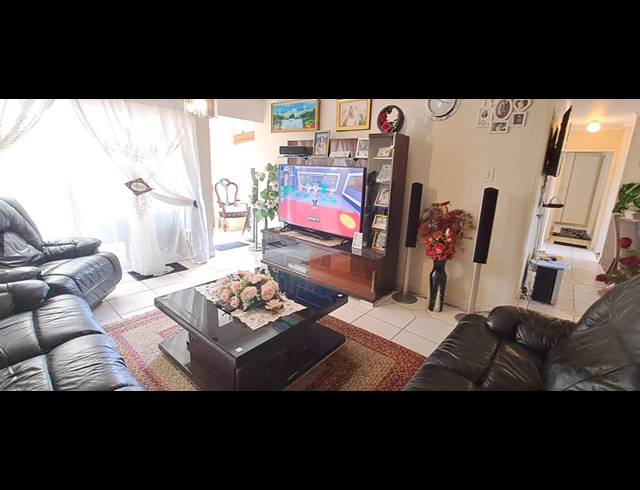 3 BEDROOM TOWNHOUSE FOR SALE IN BRACKENDOWNS